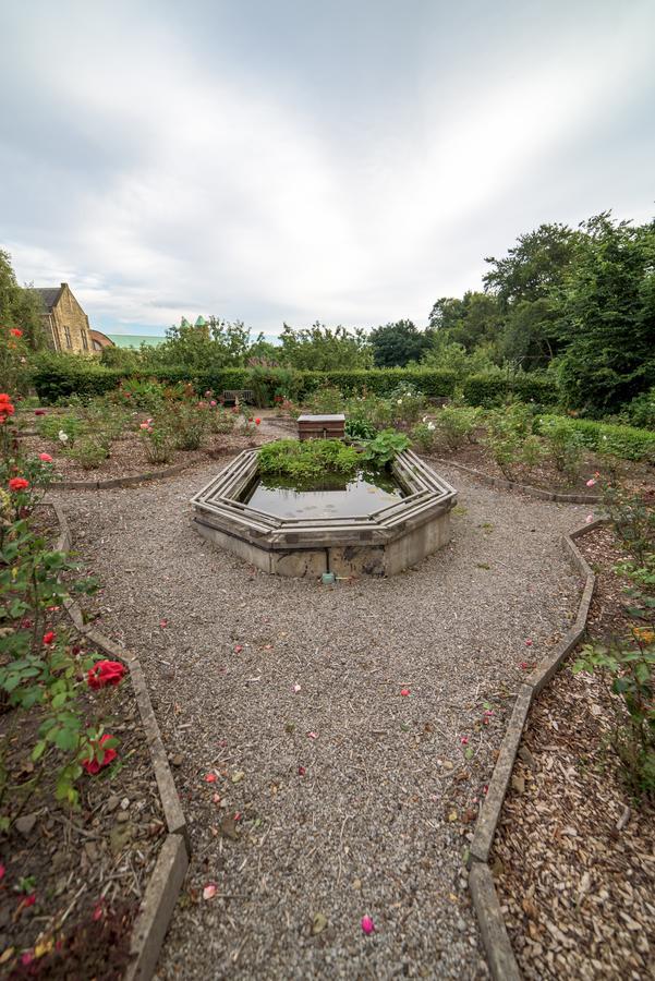 Mirfield Monastery B&B Exterior photo