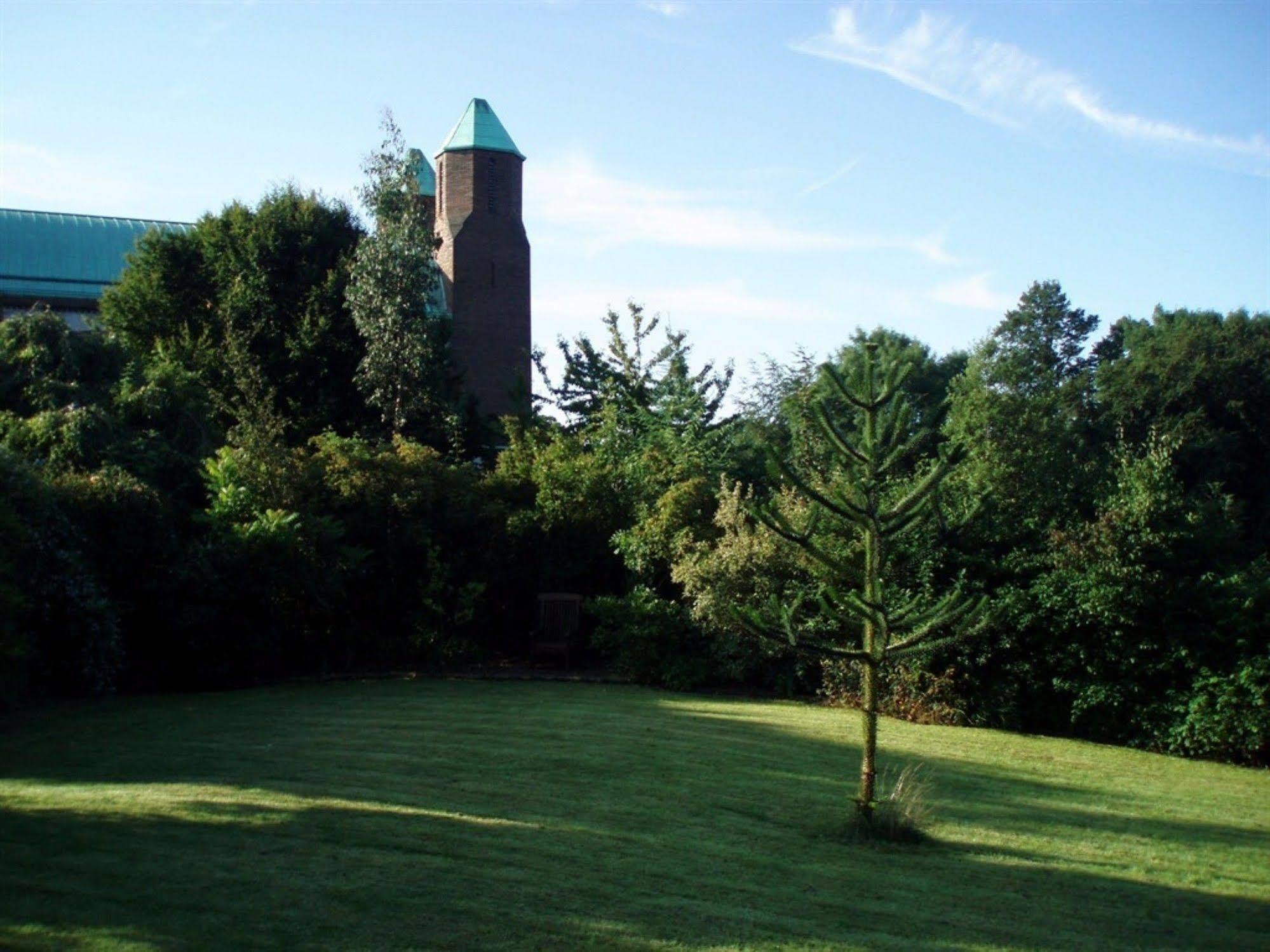 Mirfield Monastery B&B Exterior photo